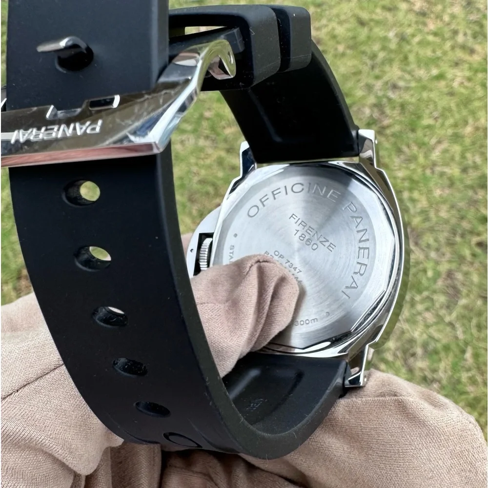 Panerai Luminor 8 Giorni
PAM00915 - Picture 10 of 16